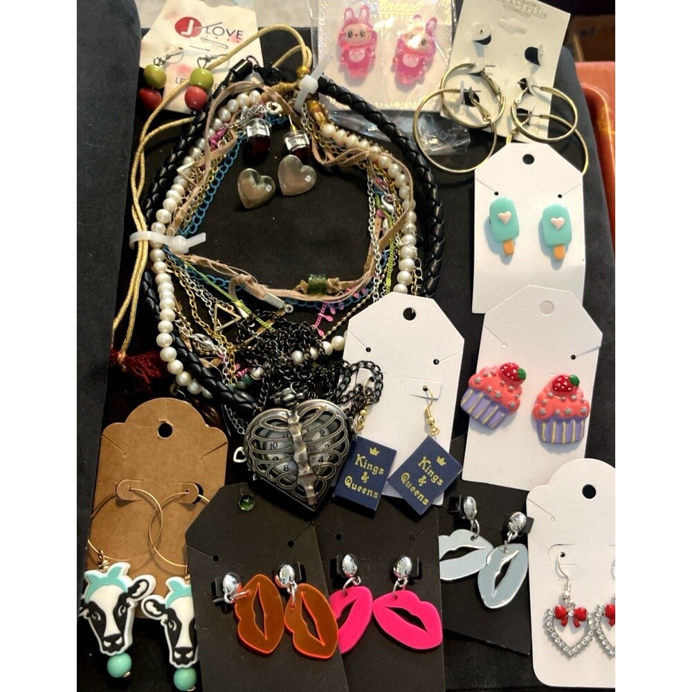 Girls Teen Jewelry Lot Earrings Necklaces Chokers Y2K Cute Pendant Watch